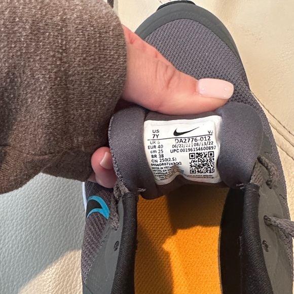 Nike Kids Black and Blue Sneakers - Picture 3 of 5